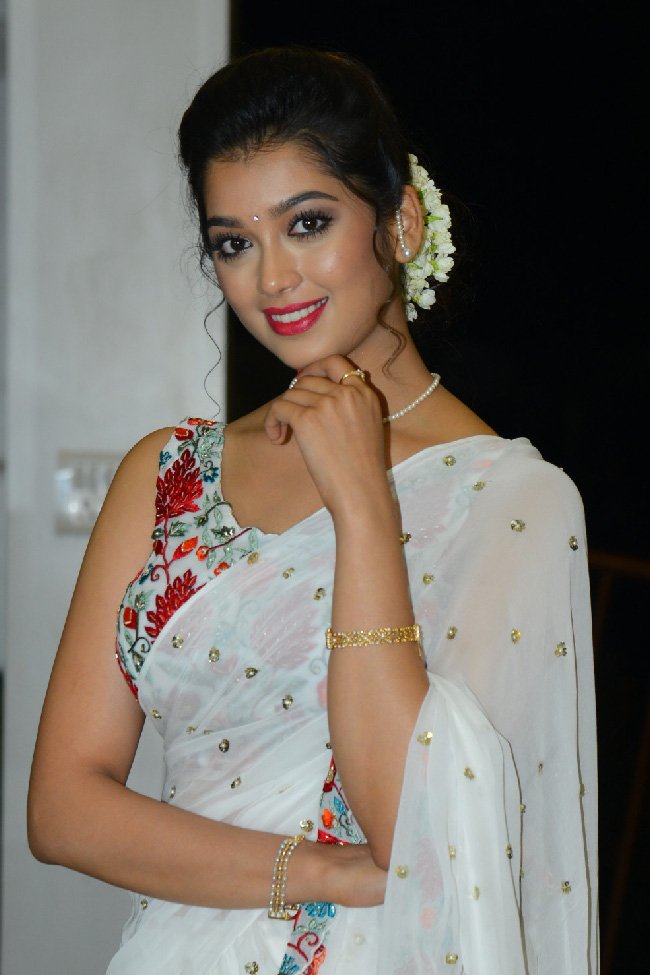 Digangana-Suryavanshi-at-Hippi-Movie-Pre-Release-Event